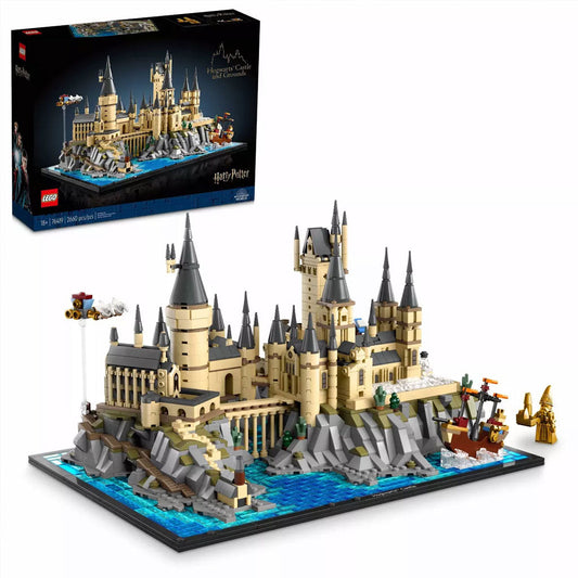 LEGO Harry Potter Hogwarts Castle and Grounds Building Set (76419)